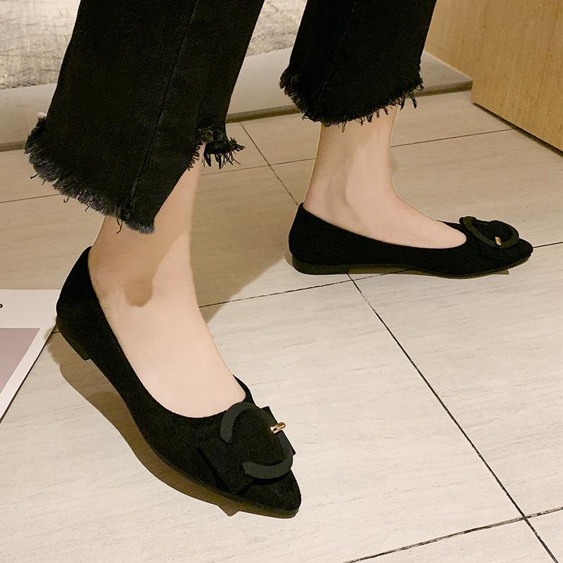 

Весенние новые женские туфли знаменитости из Интернета остроносые туфли на плоской подошве универсальные туфли на плоской подошве с мягкой подошвой 2024 года замшевые туфли с неглубоким носком 35 чёрный