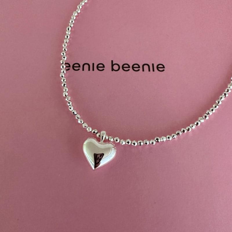 Eenie Beenie Heart Glow Necklace