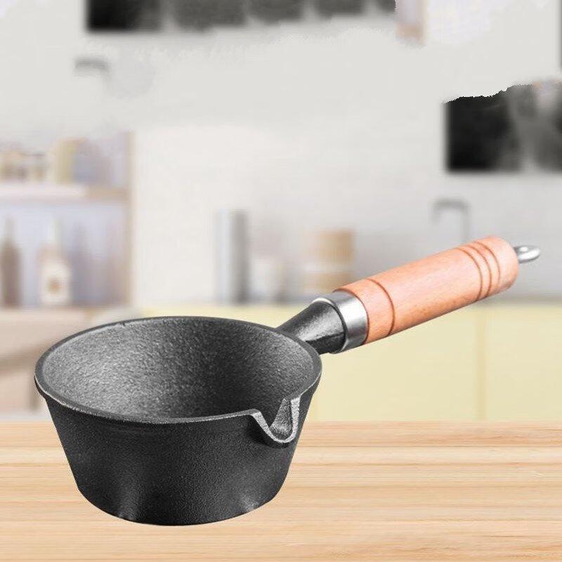 

ZISIZ Cast Iron Frying Pan with Wooden Handle 13 x 4 CM