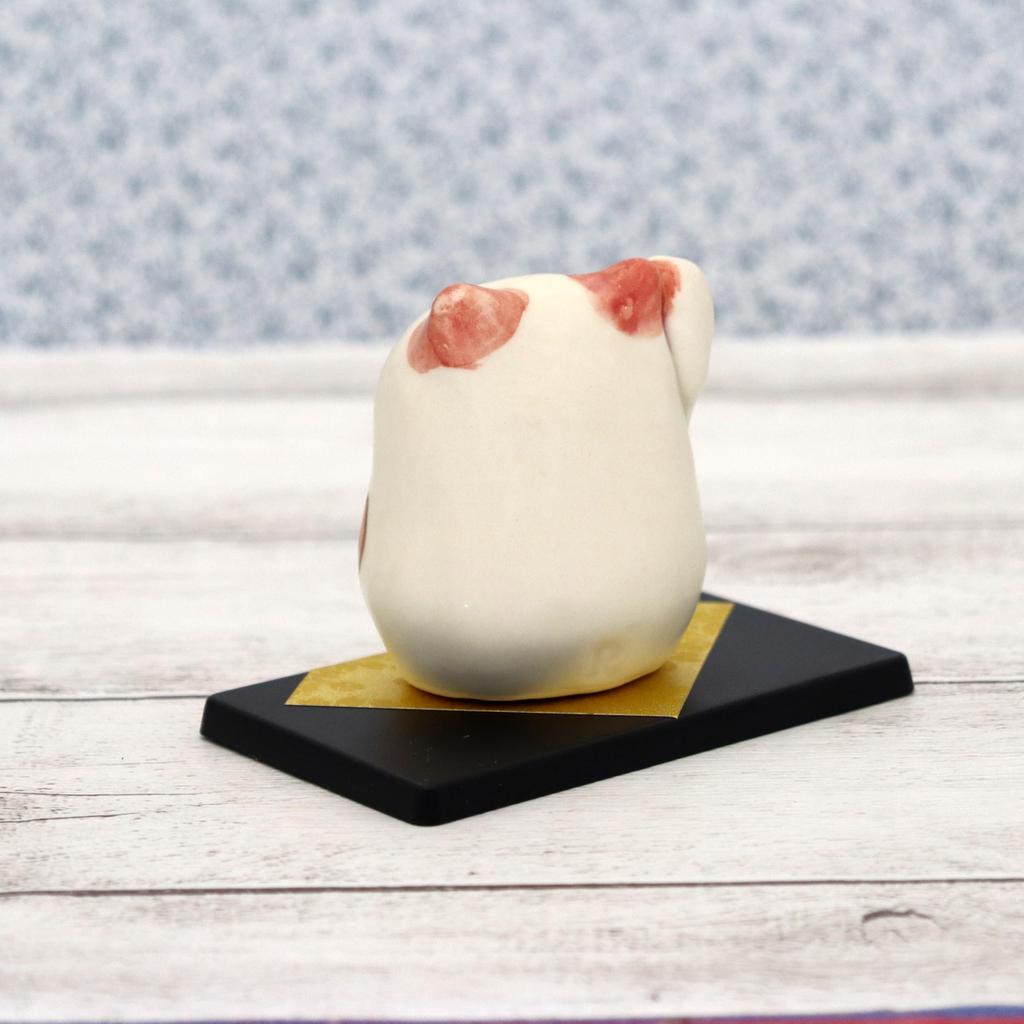 Craftsman House Good Luck Made In Japan Hand-painted Maneki-neko (Red Flower)