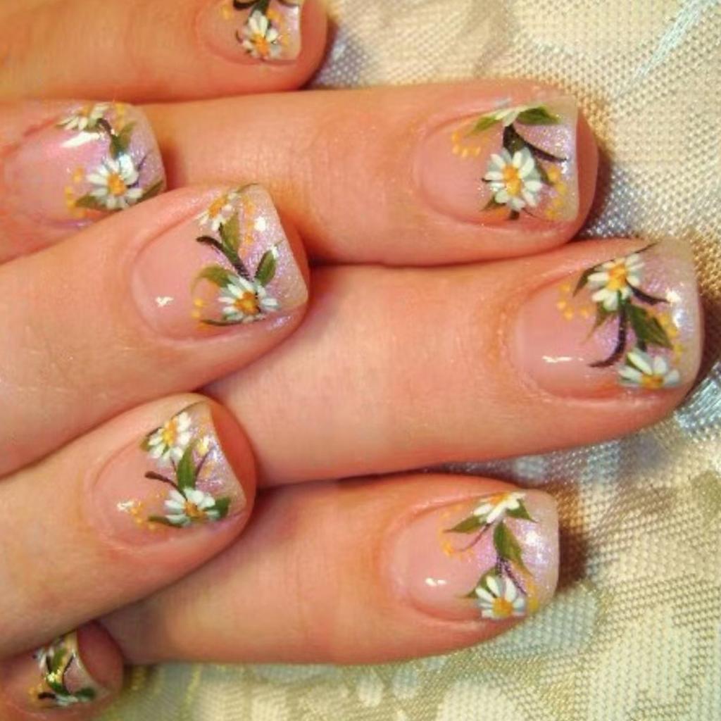 24 Stück French Tip Aufdrücknägel Kurz Quadratisch Falsche Nägel Blumen Acrylnagel Glitzernd Vollabdeckung Aufklebenagel