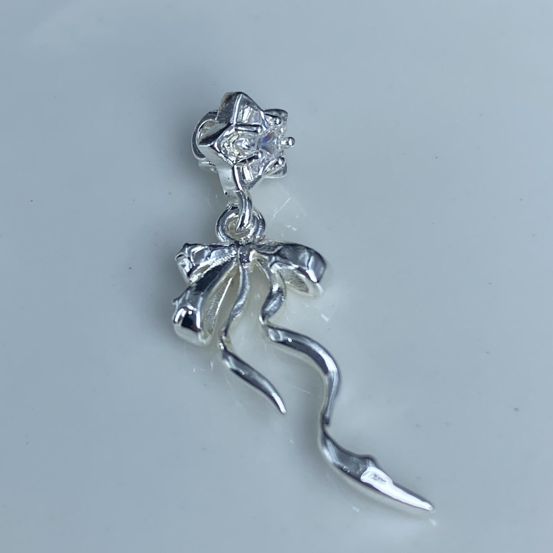 Retro Zircon Star Bow Ribbon Earrings: Luxurious & Versatile Accessories