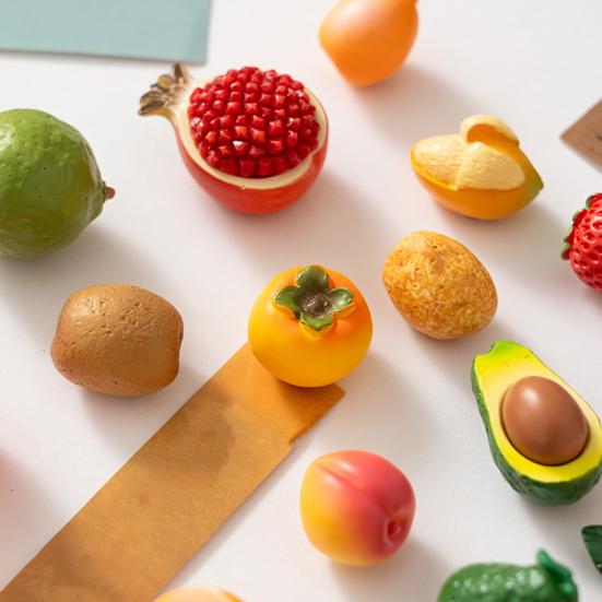 Simulated Fruit Refrigerator Magnet 3D Fruit Resin Fridge Magnet Home Kitchen Office Whiteboard Cabinet Locker Decoration Magnet