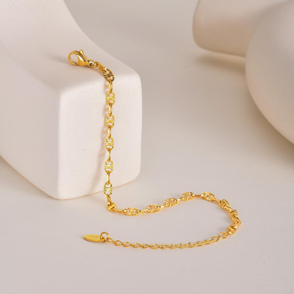 Simple Handmade Chain Bracelets for Women Girls,Gold Color Stainless Steel Lucky Wristband Bracelet,Birthday Gifts for Her