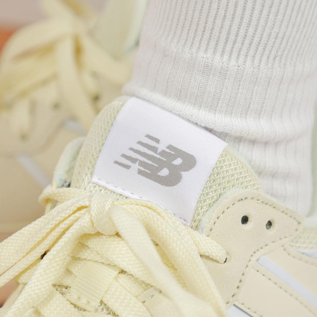 New Balance  57/40 Clear Yellow Women Sneakers Ivory Grey W5740CE