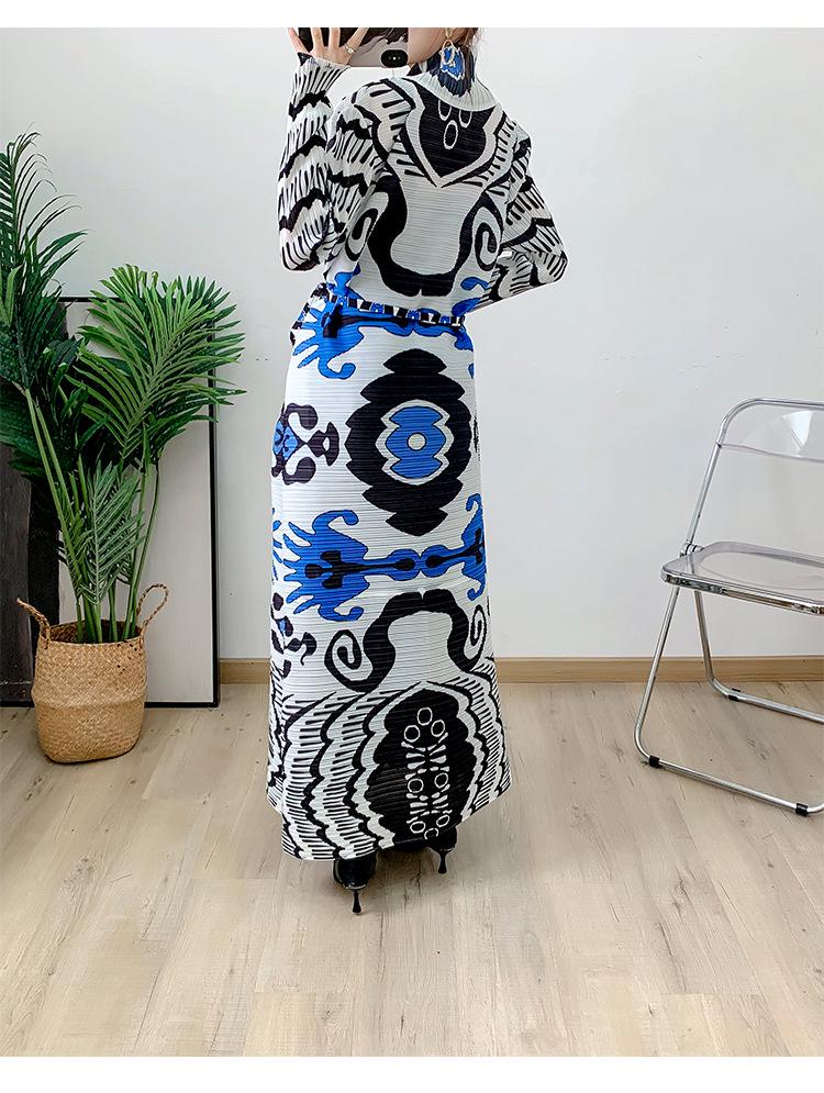 2024 Summer Women's Chic Middle East Pleated Robe Long Sleeve Cape Jacket