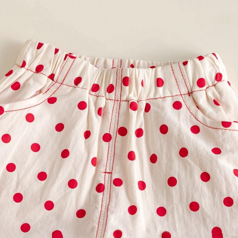 Girls Stretchy Fabric Waist Shorts Round Dot Pattern Embellishment Short Pants For Daily Wear Everyday Activity Wear Summer