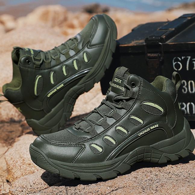 

Mid-Top Men s Hiking and Mountaineering Boots for Outdoor Adventures 42