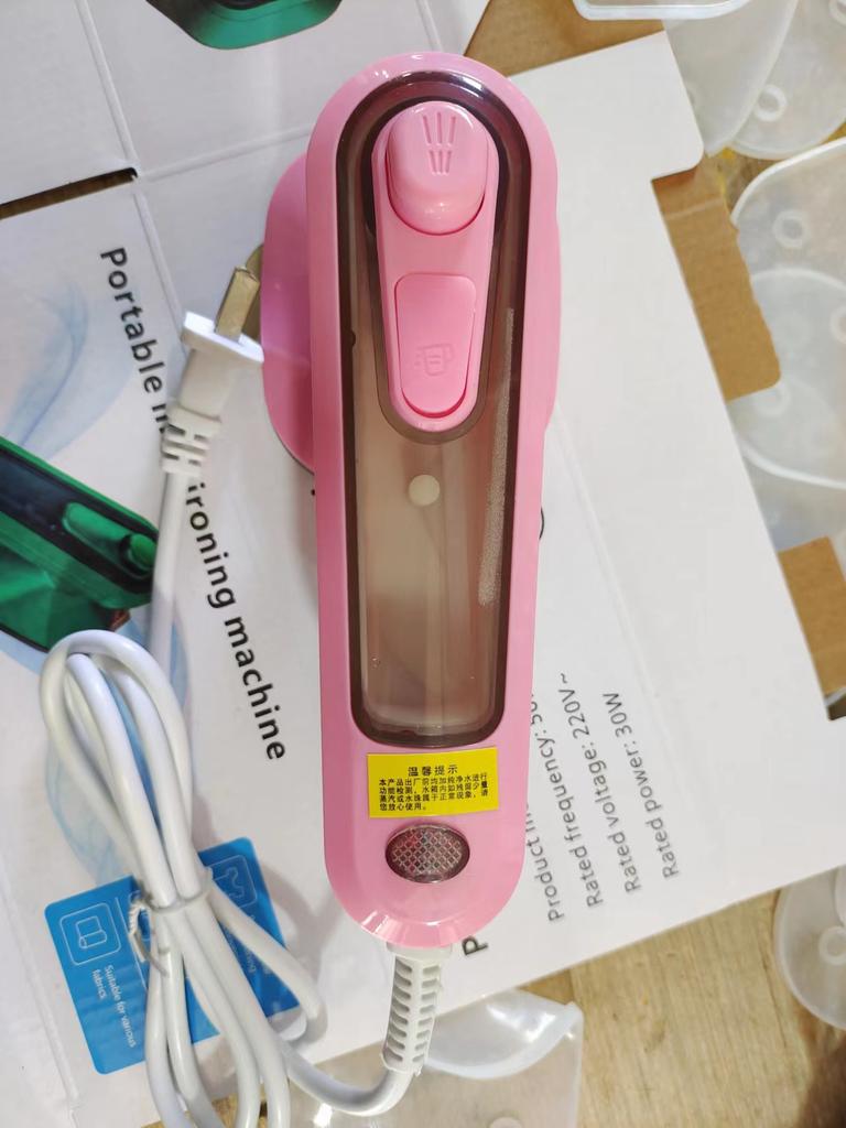 Nový ruční napařovač oděvů Přenosná domácí mini napařovací elektrická žehlička Evropský a americký standard žehlicí stroj