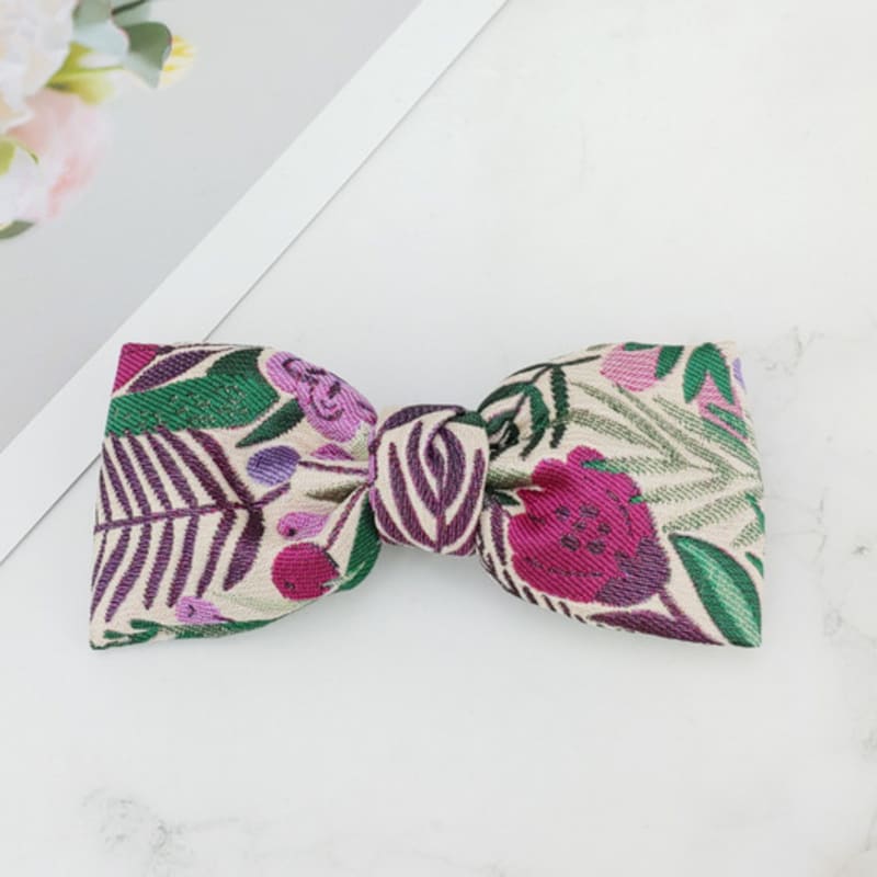 MAIA Rosen-Jacquard-Band-Anstecknadel - Lila