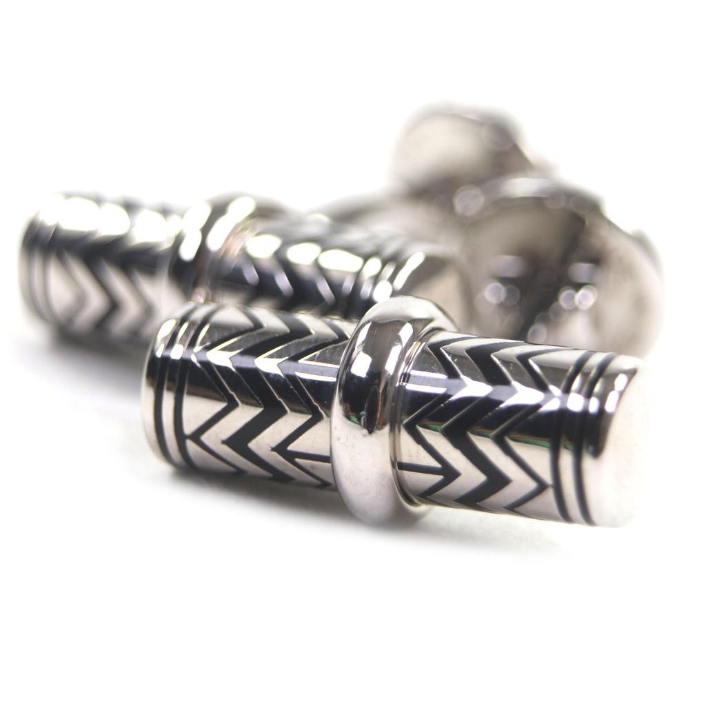 Ausgezeichnete LOUIS VUITTON Manschettenknöpfe V Karakorum Silber Herren M66948 Gebraucht