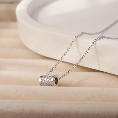 Náhrdelník s malým pasem pro ženy s lehkým luxusním niche designem, špičkový řetízek na klíční kost, všestranný temperamentní náhrdelník, dárek