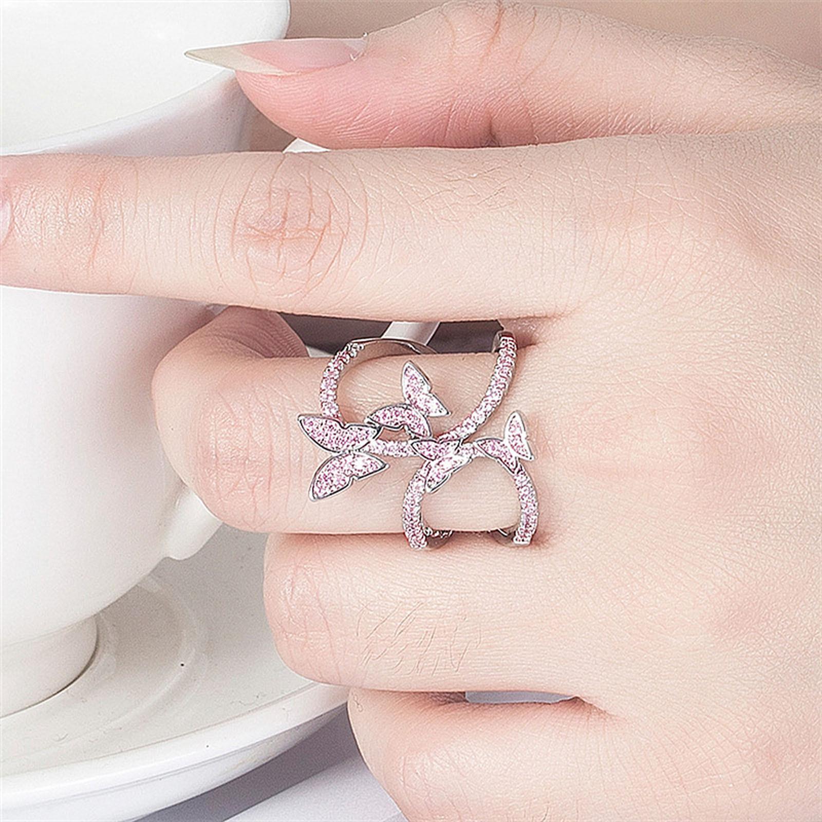 

Ladies Butterfly Surrounding Diamond Set Ring 12