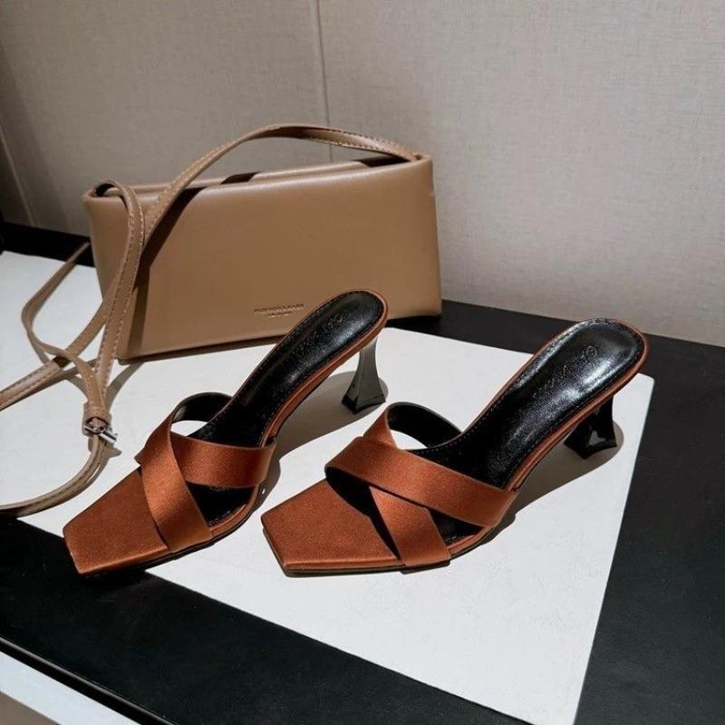 Fashion Vintage Open-toed Slippers Women 2025 New Summer Wear Stiletto Sandals Temperament Elegant Daily Shopping Women Sandals
