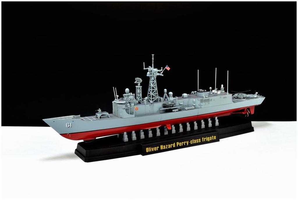 AFV Club US Oliver Hazard Perry Class Missile Frigate Full Hull Model Plastic Model SE70007 1/700