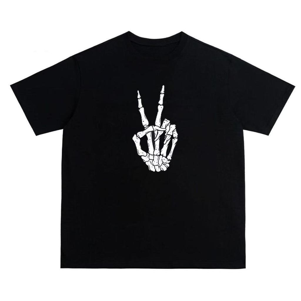 Unique Streetwear Skullhandprint Shortsleeved Tshirt Made of Pure Cotton Loose Fit Suitable for The Ins Style