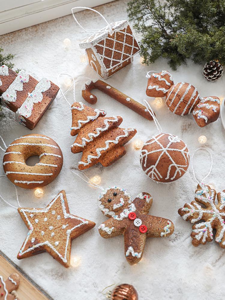 Nordic Christmas Gingerbread Man & Snow House Ornaments Set: Star, Pendant, Figurine for Tree Décor