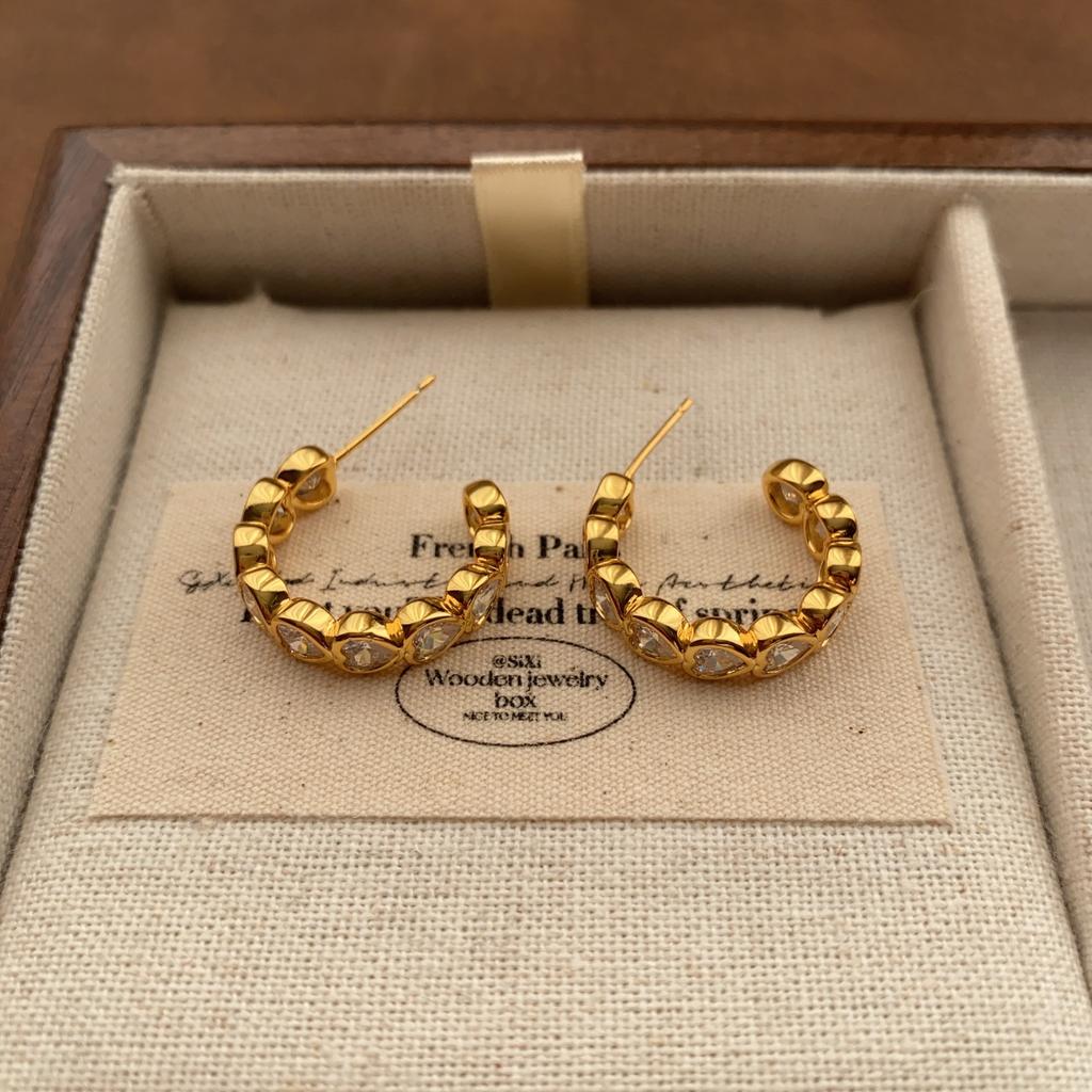 Three-dimensional semicircular ring earrings earrings full of small diamonds retro light luxury fashion love personalized design high-end earrings