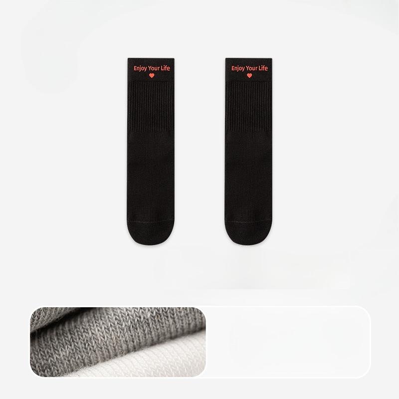 

Женские осенние однотонные носки из хлопка с силиконовыми вставками и надписью, без катышков, лунные носки-трубы 1 pair чёрный
