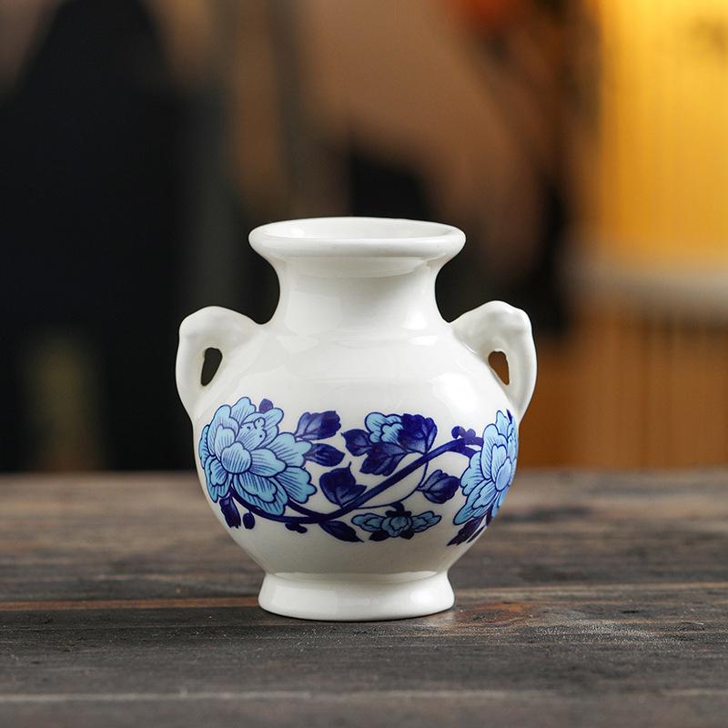 Decorations Antique Shelves Blue and White Porcelain Collect Ornaments Tabletops Ceramics Gift Small Vases Chinese Style 1PC