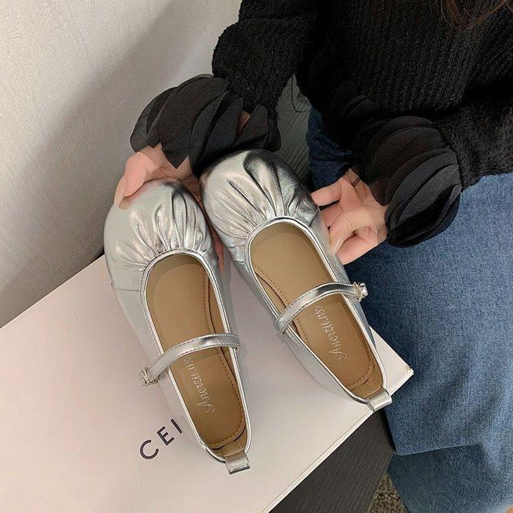 

Французские серебряные вечерние туфли Mary Zhenzi весенние новые на плоской подошве плиссированные балетки туфли-балетки однотонные туфли 35 серебряный