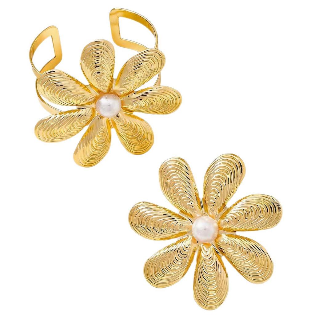 Elegant Gold Seven-Petal Flower Bracelet and Ring Set - Luxurious Retro Fashion