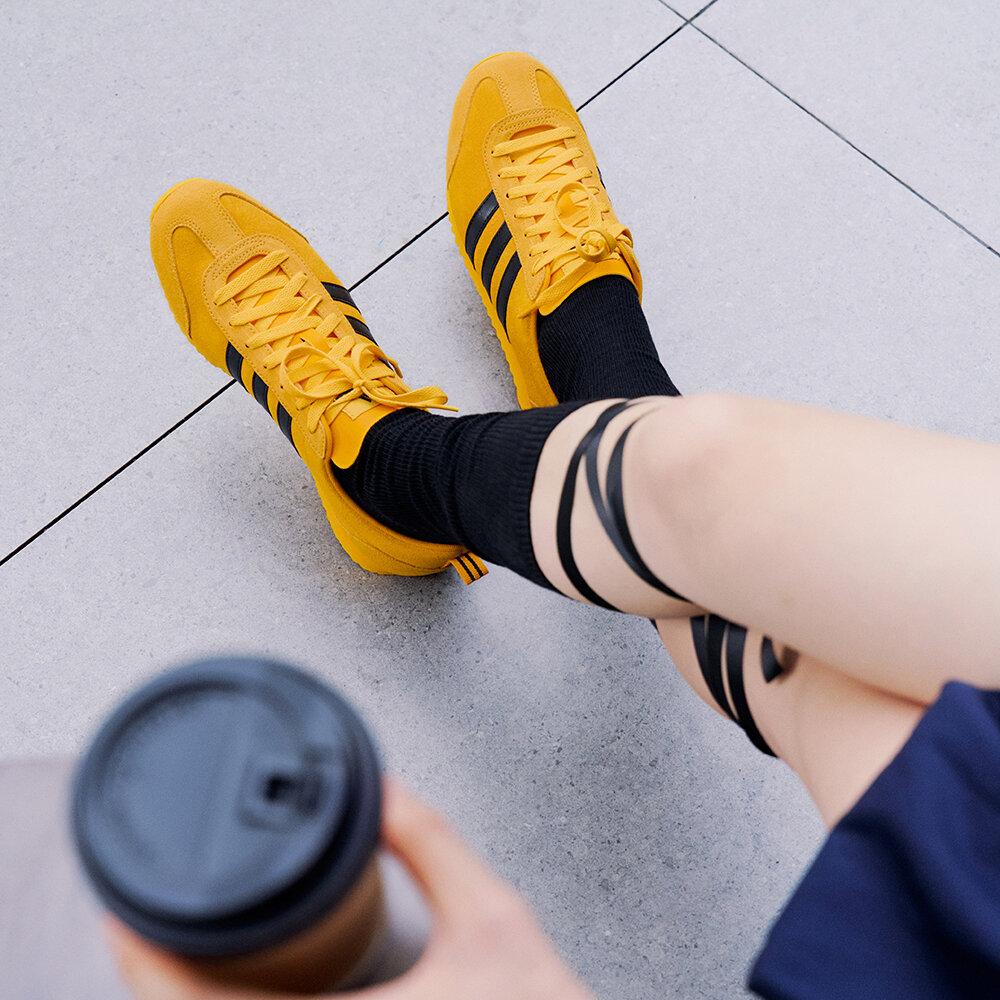 adidas VS JOG 2.0 Low Top Casual Shoes Unisex Yellow