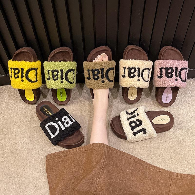 Fashion Women's Fashion Plush Shoes 2025 Autumn New Outdoor Non Slip Cotton Slippers Comfortable Height Increase Platform Casual Shoes