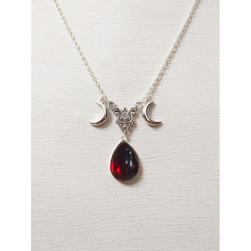 European & American Triple Moon Goddess Gothic Necklace