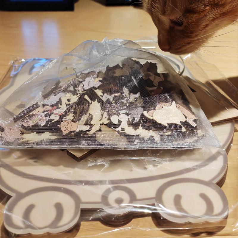 135pcs Cat-shaped Wooden Jigsaw Puzzle Unique Irregular Puzzle Pieces Game Birthday Xmas Gifts for Cat Lovers Home Decorations