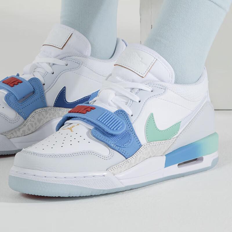 Air Jordan Legacy 312 Low GS Emerald Rise Kids Sneakers White University-Red FN8896-131