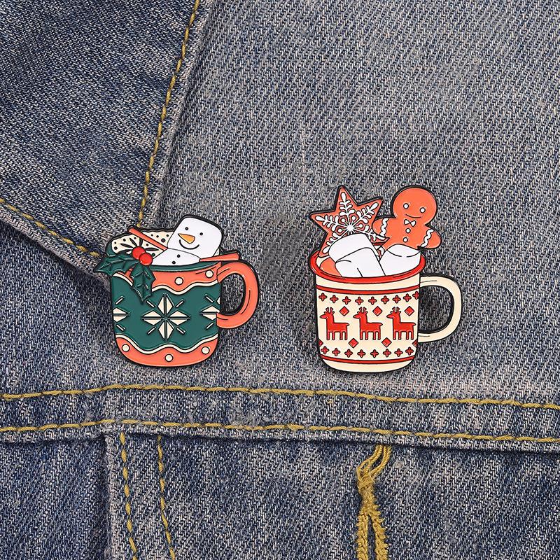 Qihe Christmas Series Brooches, Cute Cups, Snowman, Clothing Pins,