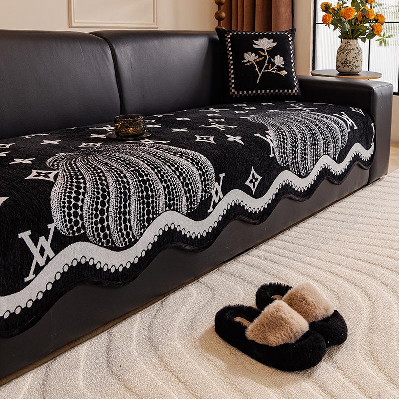 

Retro Special-Shaped Sofa Cushion Universal In All Seasons New Sofa Seat Cushion Light Luxury High-End Sofa Cover Cloth Towel 70*70cm
