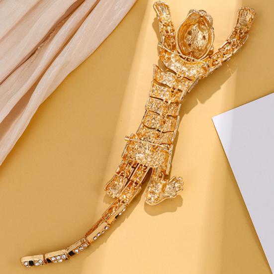 Yousheng Brooch Pin Shiny Rhinestones Inlaid Tiger Shape Badge Rust-Resistant Lightweight Bendable Tiger Brooch Fashion Accessories