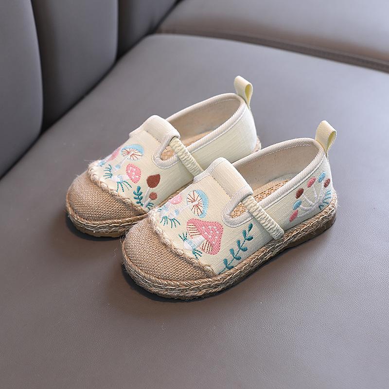 Girls' Hanfu Shoes Fashion Cute Kids Princess Embroidered Flat Shoes Student Ethnic Ancient Style Children Causal Cloth Shoes