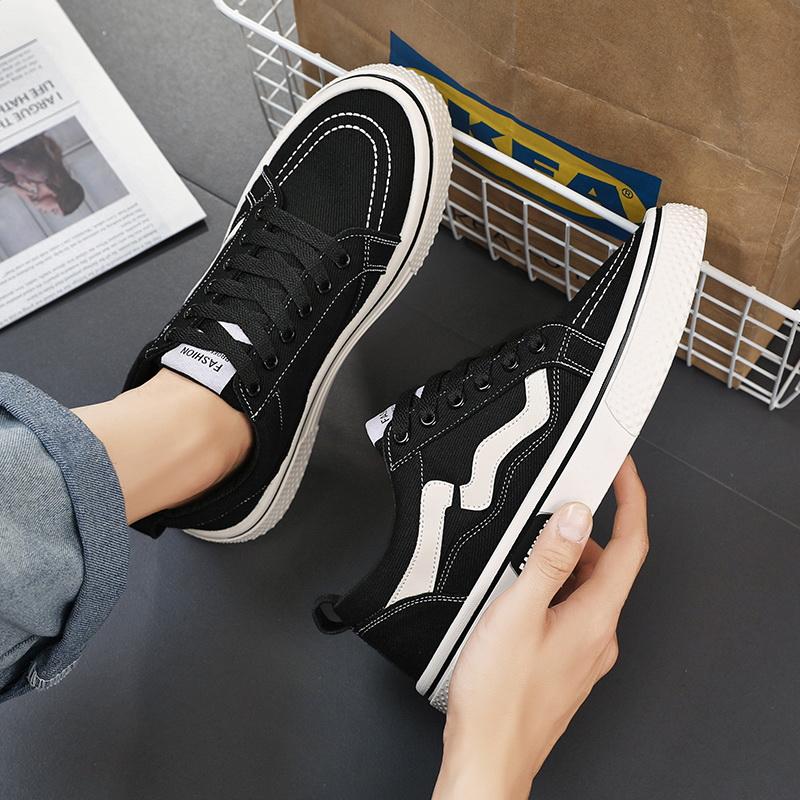 Fashion Student Running Solid ShoesWomen Vulcanized Ladies Lace-up Casual Breathable Walking Canvas Sneakers Spring Summer New Style Men