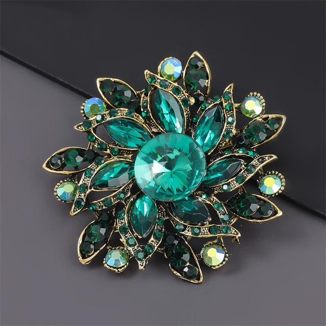 

Высококачественная изысканная брошь из сплава со стразами Super Flash Super Fairy Flower, женская европейская и американская модная брошь