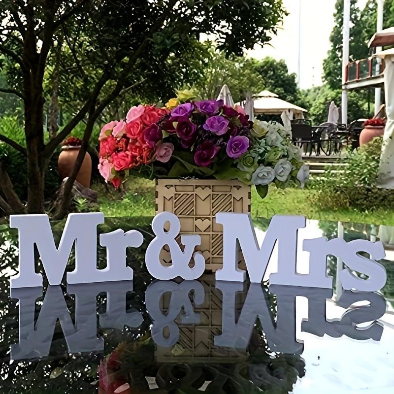 Wooden Signs Vintage Style Signs Mr & Mrs Wooden Monogram Wedding Signs For Wedding Table Rustic Wedding Decorations Ornaments