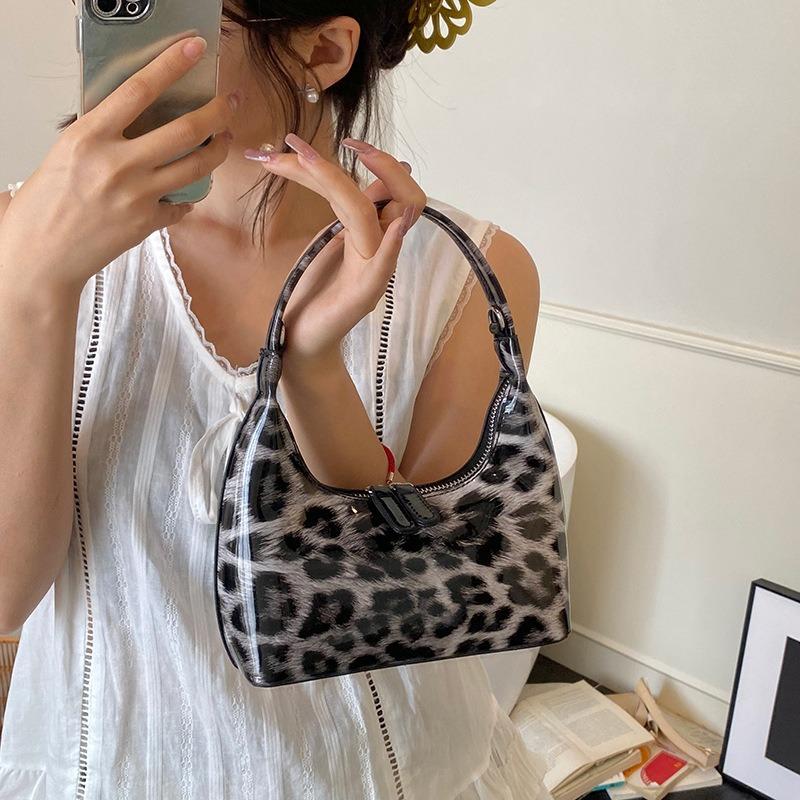 Retro leopard print shoulder bag trendy fashion underarm bag niche high-end textured women's messenger bag