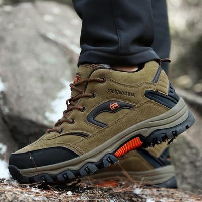 Large Size Velvet Hiking Shoes Men'S And Women'S Winter Outdoor Sports Shoes Warm Cotton Shoes Waterproof Hiking Shoes Spot