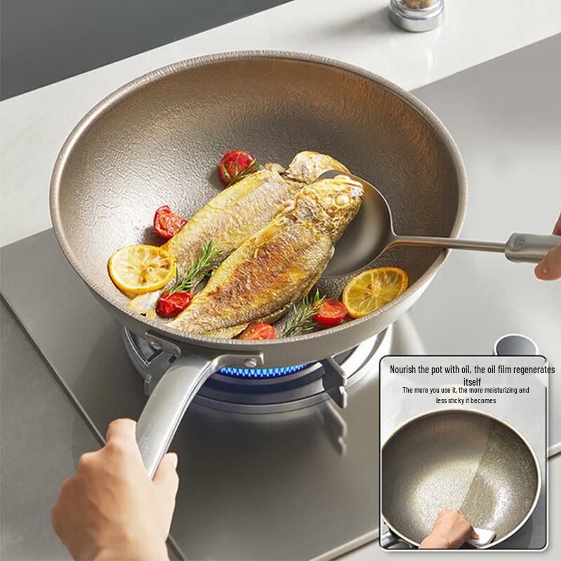 COOKER KING Pure Titanium Non-Stick Wok - 30cm