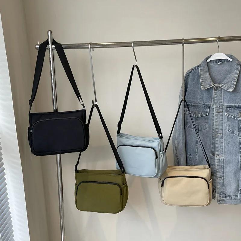 Geantă Crossbody din Nailon Monocrom cu Fermoar de Capacitate Mare, Geantă de Umăr pentru Femei, Fashion, Casual, Multifuncțională, Ușoară, Simplă, pentru Navetă