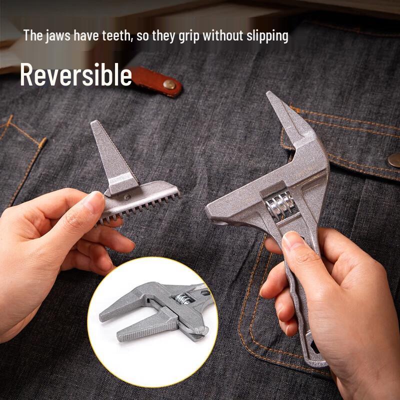 Deli Adjustable Plumbing Wrench CN Plug (adapter Included)