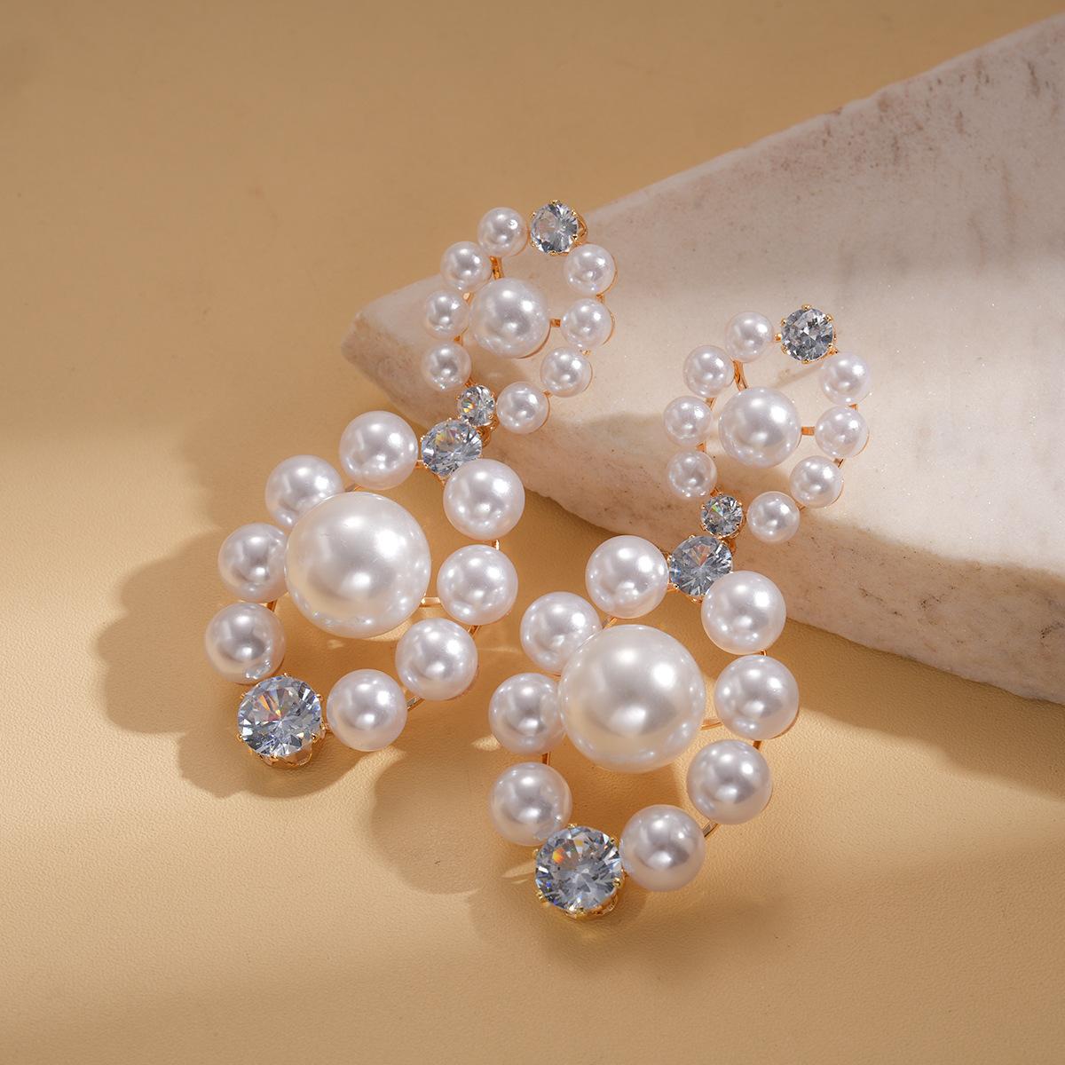 

DIGADAGU Alloy Imitation Pearl Round Geometric Dangle Earrings New Simple Luxury Earrings Women s Party Zircon Accessories золотистий