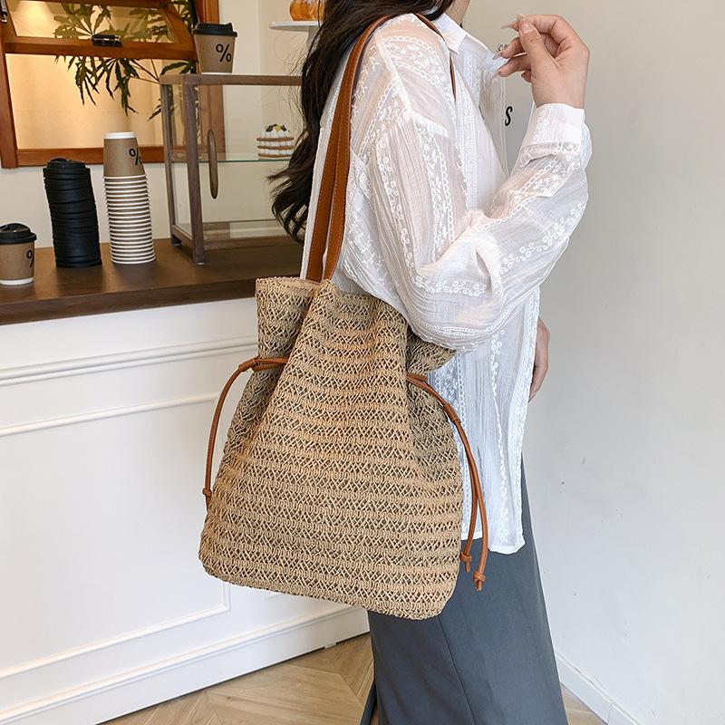 Large Capacity Bag Women's New Shoulder Bag Fashion Seaside Vacation Beach Bag