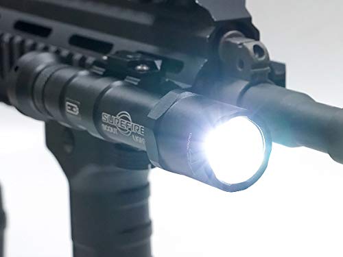 High-quality replica M600B tactical light with 450 lumens and a Japanese instruction manual and warranty.