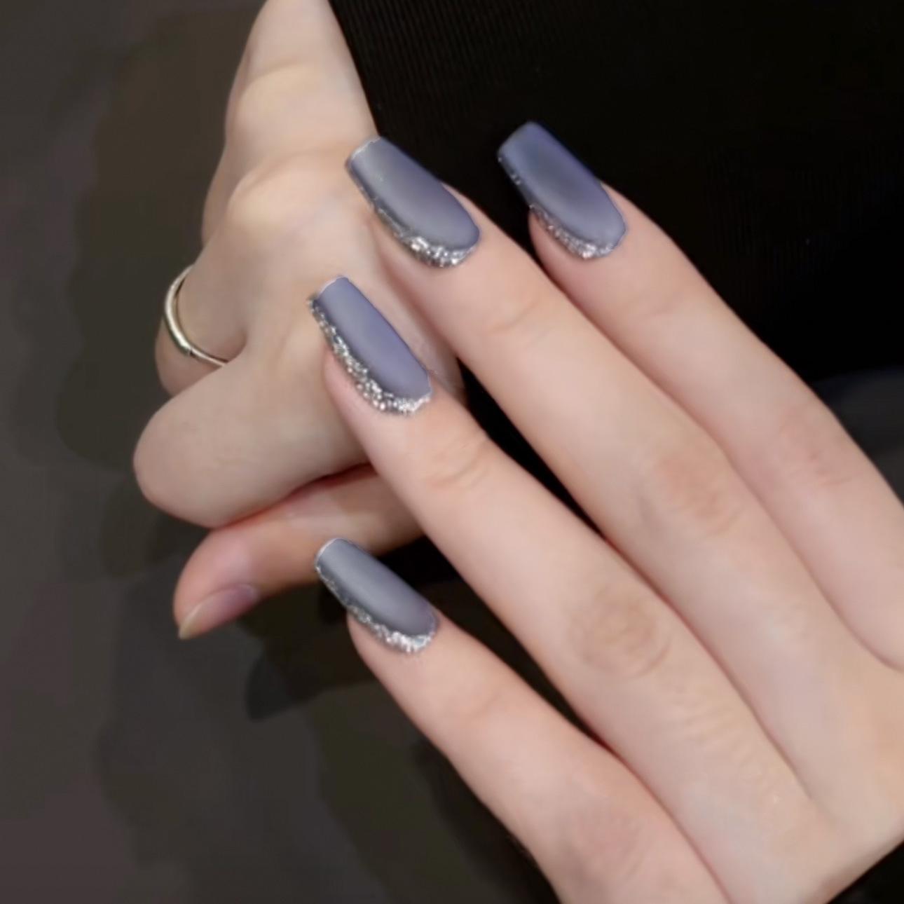 

Матовые ногти «кошачий глаз»: Наклейки для ногтей в стиле Xiaohongshu, переливающиеся сине-фиолетовым цветом