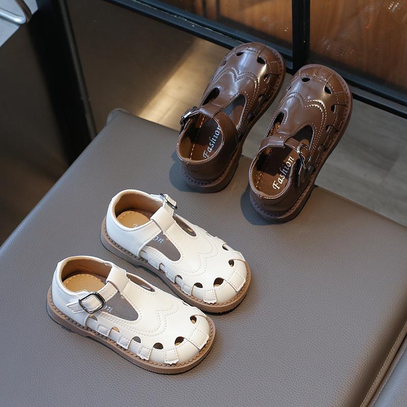 Girl Sandals Summer New Leather Cut-outs Children Solid Color Flat Shoes Fashion Kids Boy Causal Beach School Sandals Soft Soled