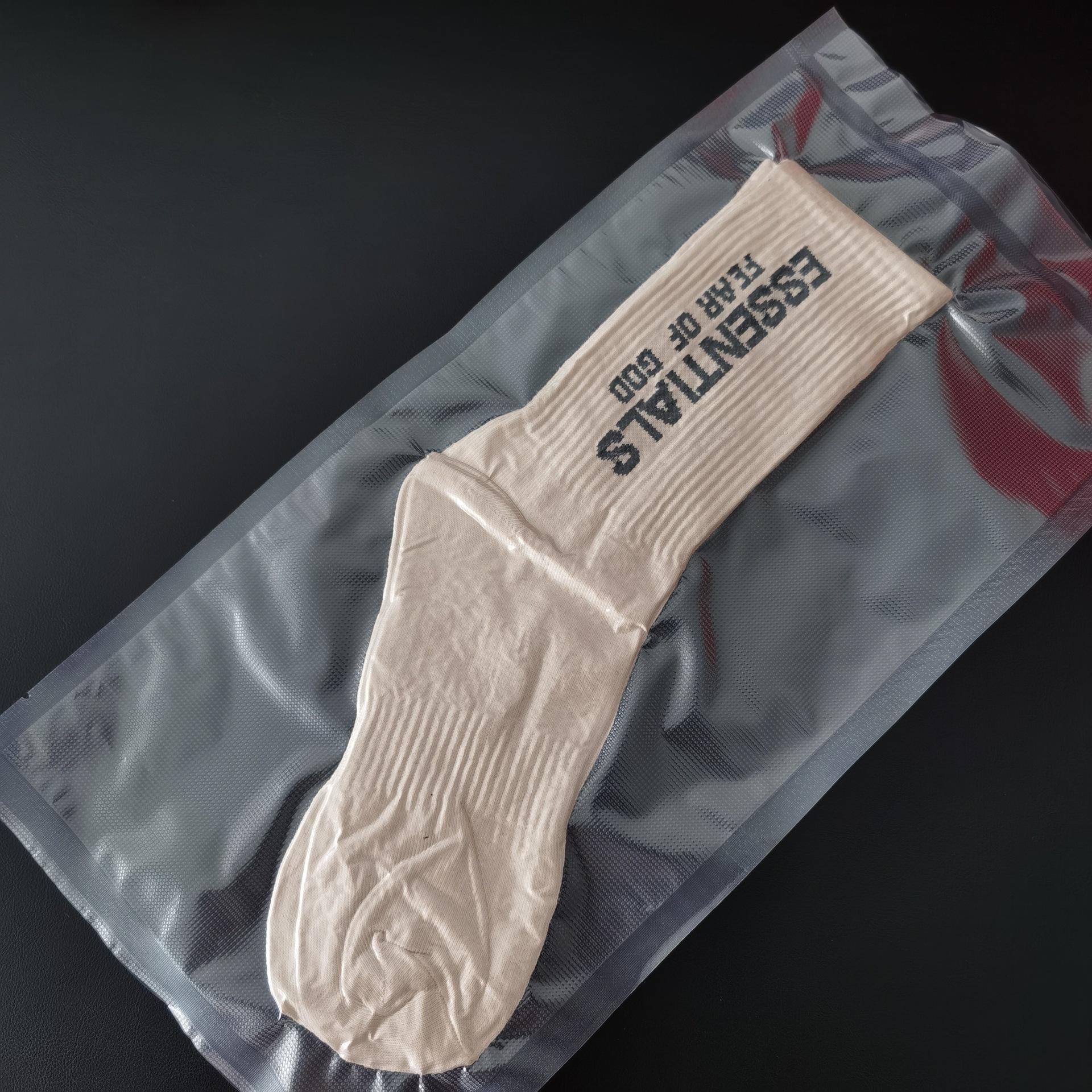 

Предметы первой необходимости в вакуумной упаковке: Модные унисекс носки средней длины для осени и зимы