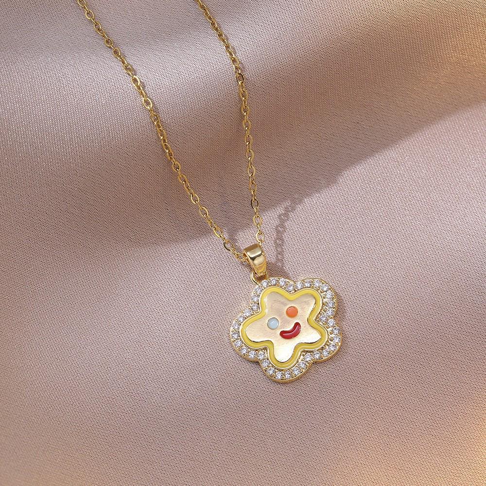 Women's Fashion Heart Pendant Necklace - Elegant, Simple Design, Versatile Clavicle Chain Jewelry